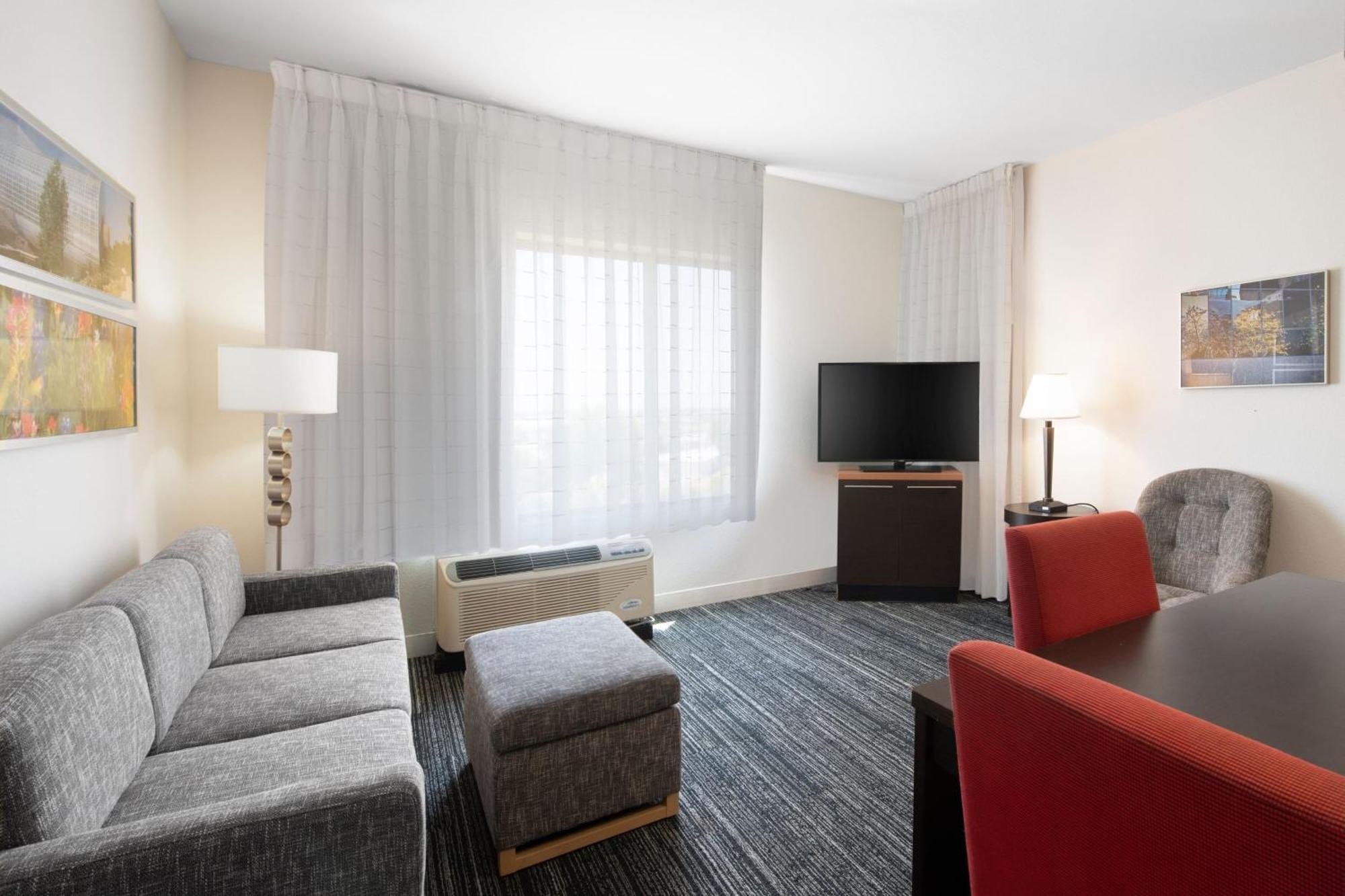 Towneplace Suites Oklahoma City Airport Екстер'єр фото
