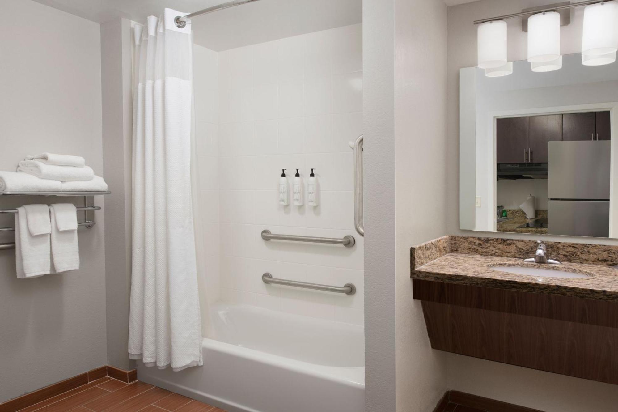 Towneplace Suites Oklahoma City Airport Екстер'єр фото