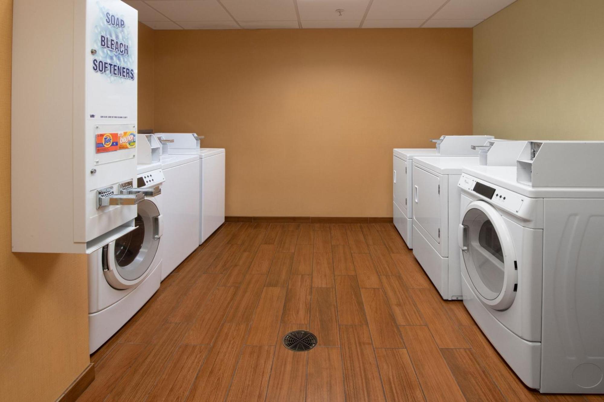 Towneplace Suites Oklahoma City Airport Екстер'єр фото