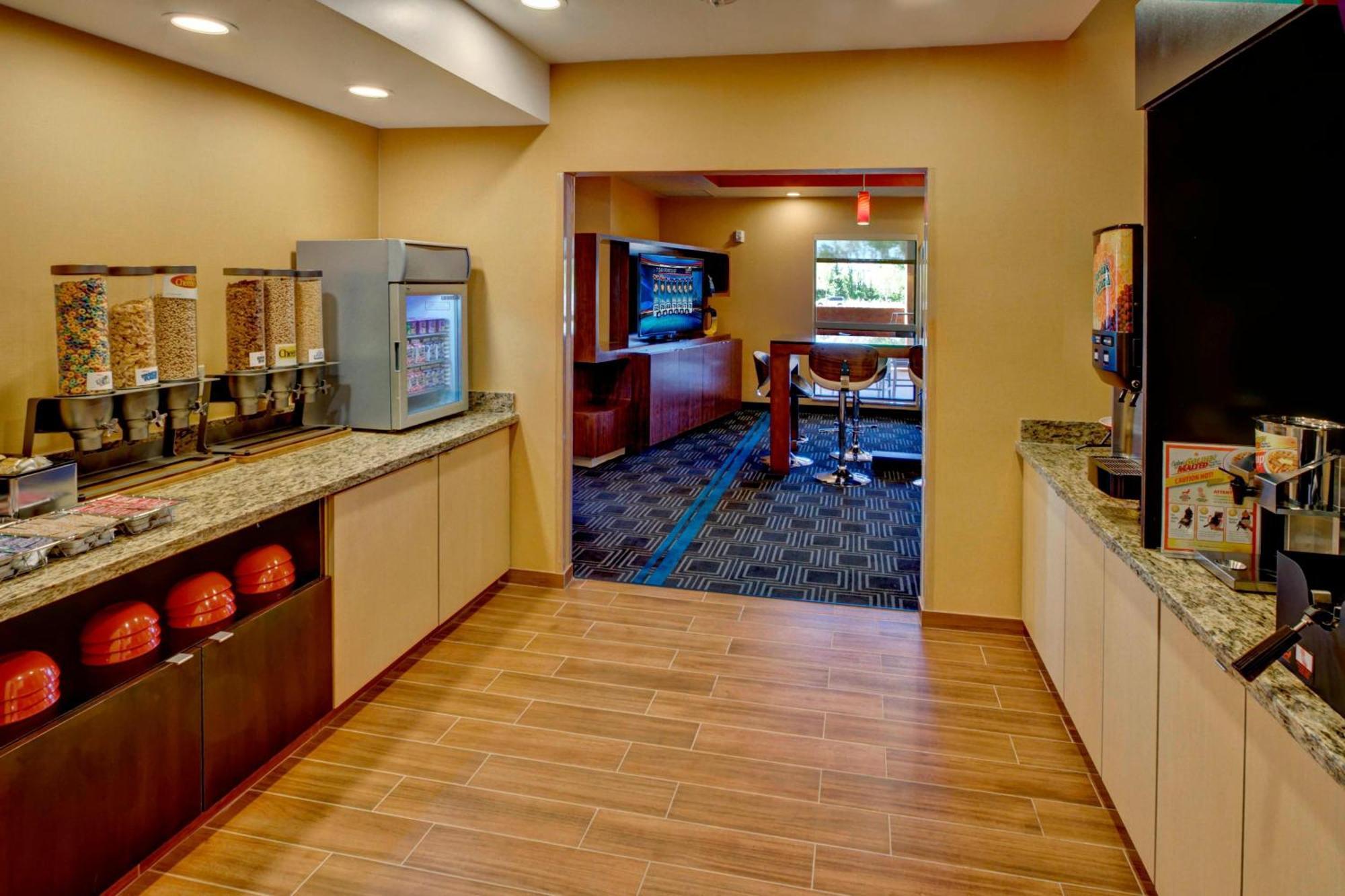 Towneplace Suites Oklahoma City Airport Екстер'єр фото